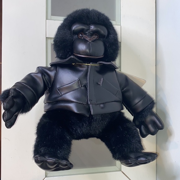 Gund 5047 Universal Studios Gorilla In Jacket Plush Soft Stuffed Animal 11"-NWT - Picture 12 of 12